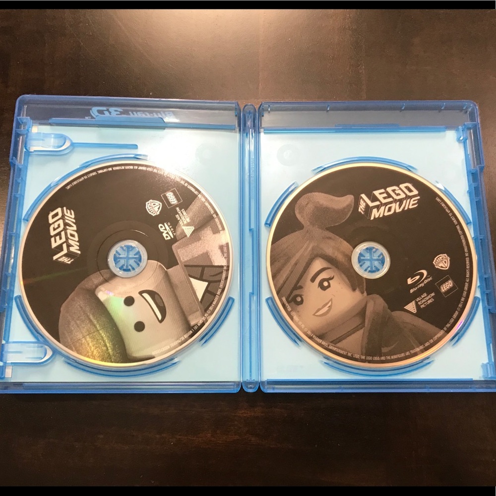 Warner Bros “The Lego Movie Blu-ray 3D” - Picture 3 of 4